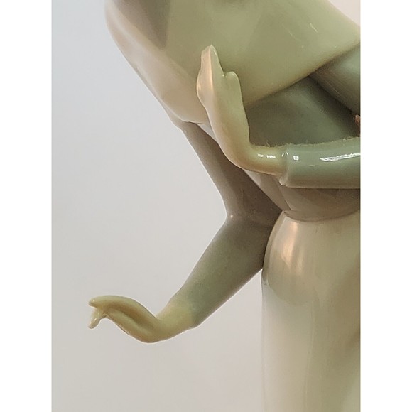 LLADRO Spain Porcelain SHEPHERDESS w DOG GIRL 10 3/4"h Figurine #1034 Glazed - Picture 10 of 13